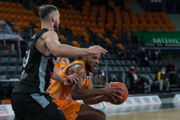 的宽度并寻 的宽度并寻