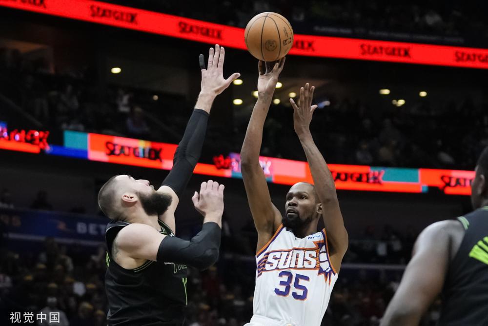 在足球赛场 在足球赛场