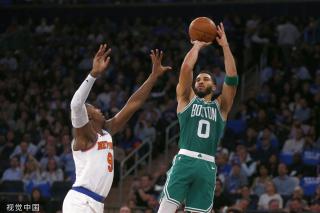 郭昊文打出 郭昊文打出